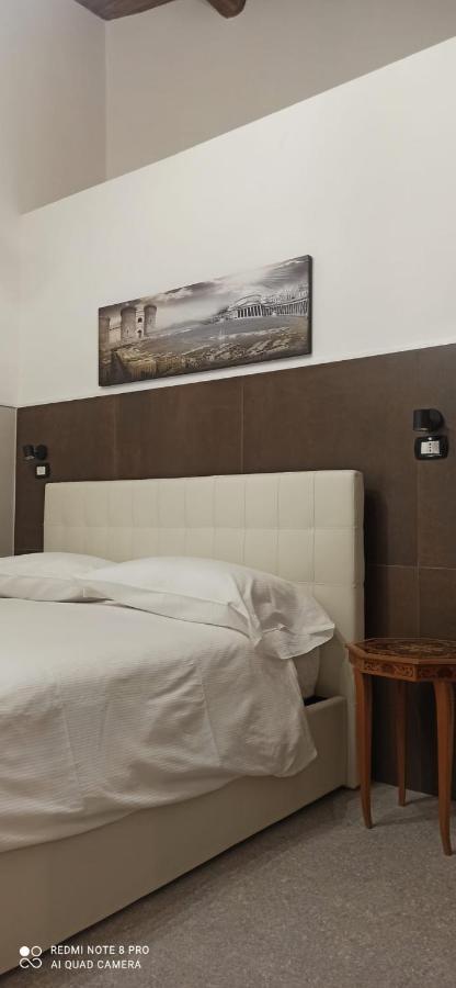 La Suite Del Centro Storico Napoli Esterno foto